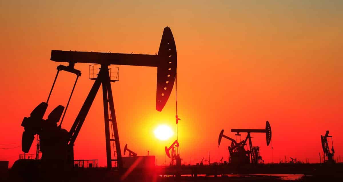Na ropném trhu se přepisuje historie