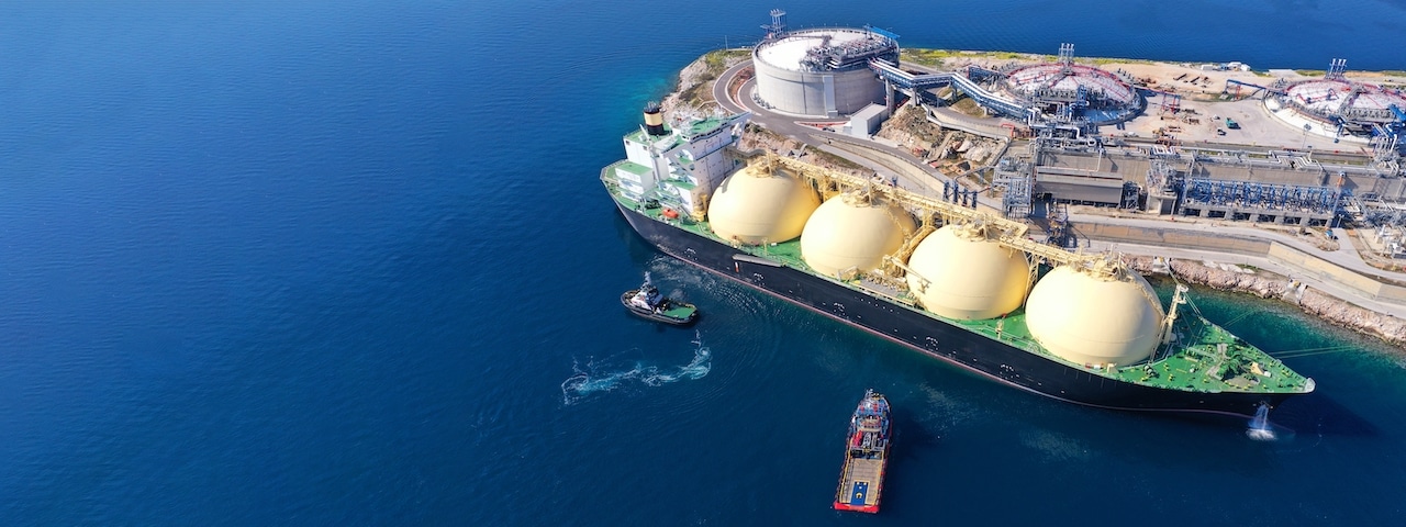 LNG: Evropa bude muset podepisovat dlouhodobé smlouvy, může to být v konfliktu s klimatickými cíli