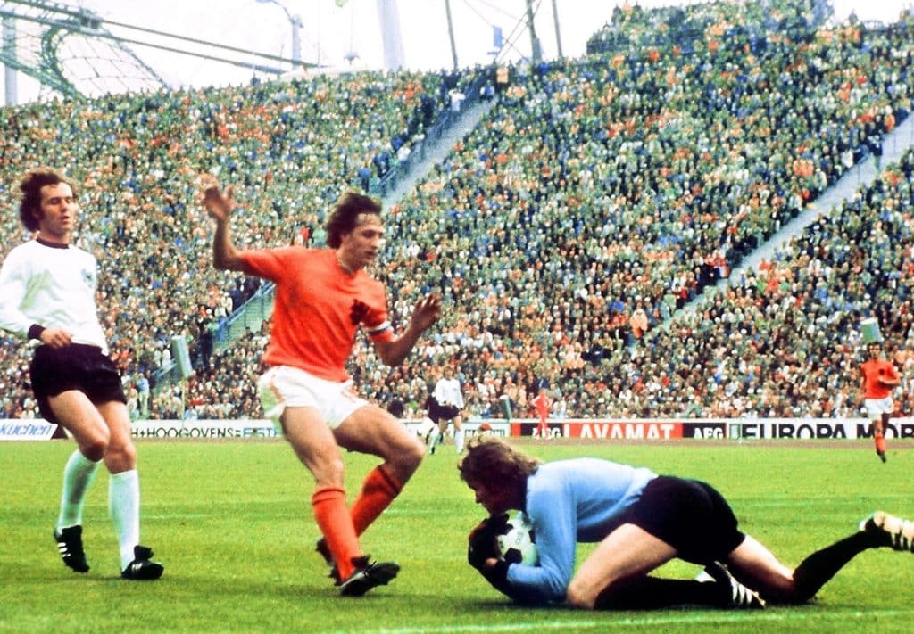 Johan Cruyff při zápase proti Německu v roce 1974
