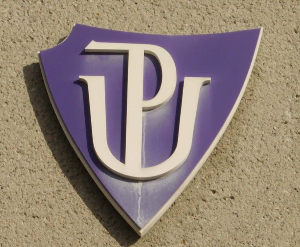 Logo Univerzity Palackého