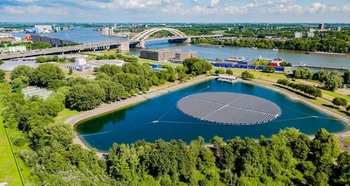 Greenbuddies staví plovoucí solární elektrárnu v Německu pro holandskou společnost Floating Solar